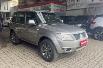 PAJERO TR4