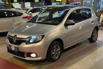SANDERO