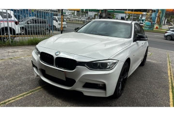 320i